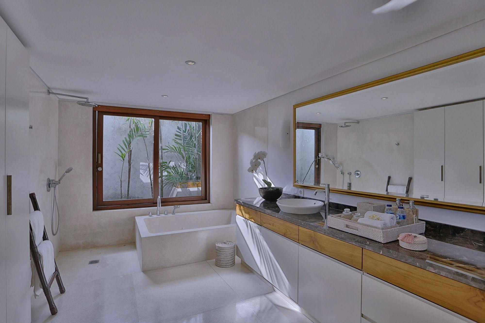 Villa Nikara Kuta Lombok Eksteriør billede
